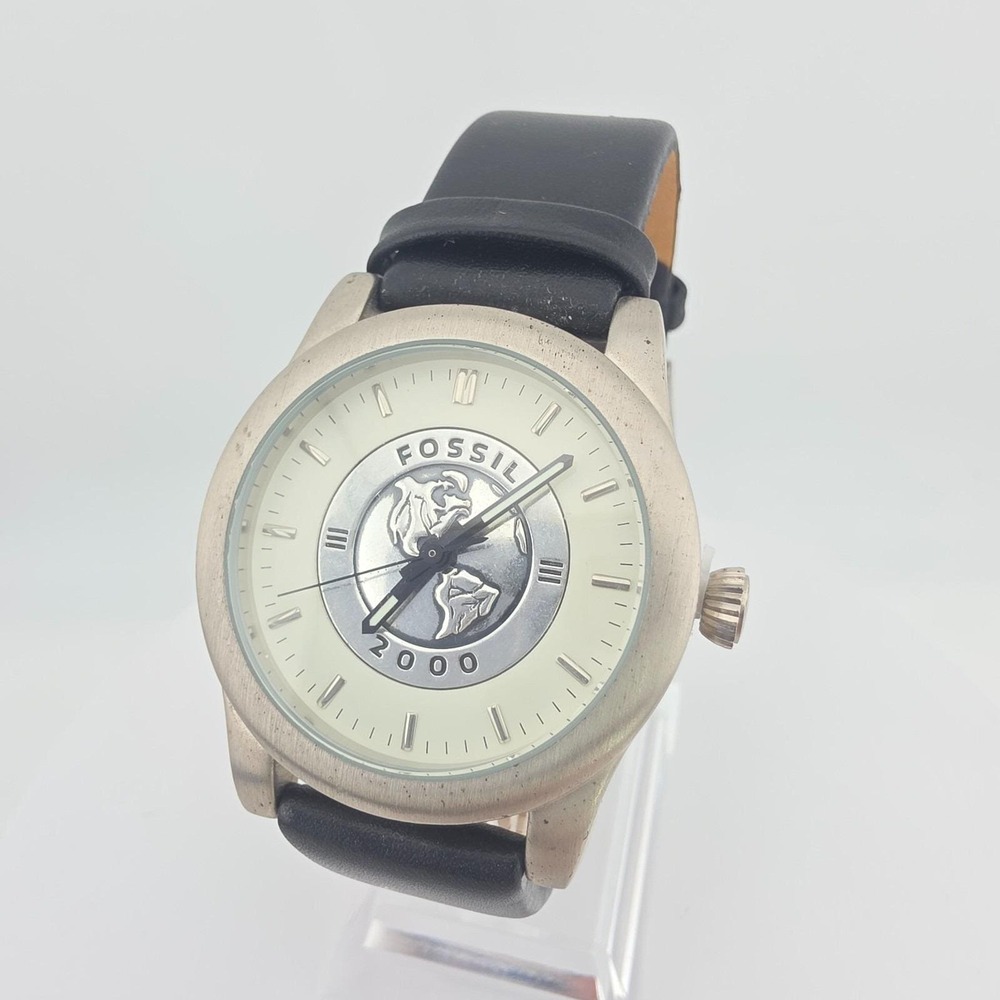 Vtg FOSSIL Watch Y2K Millennium 2000 Limited Edition Globe Pewter Leather 7.75"
